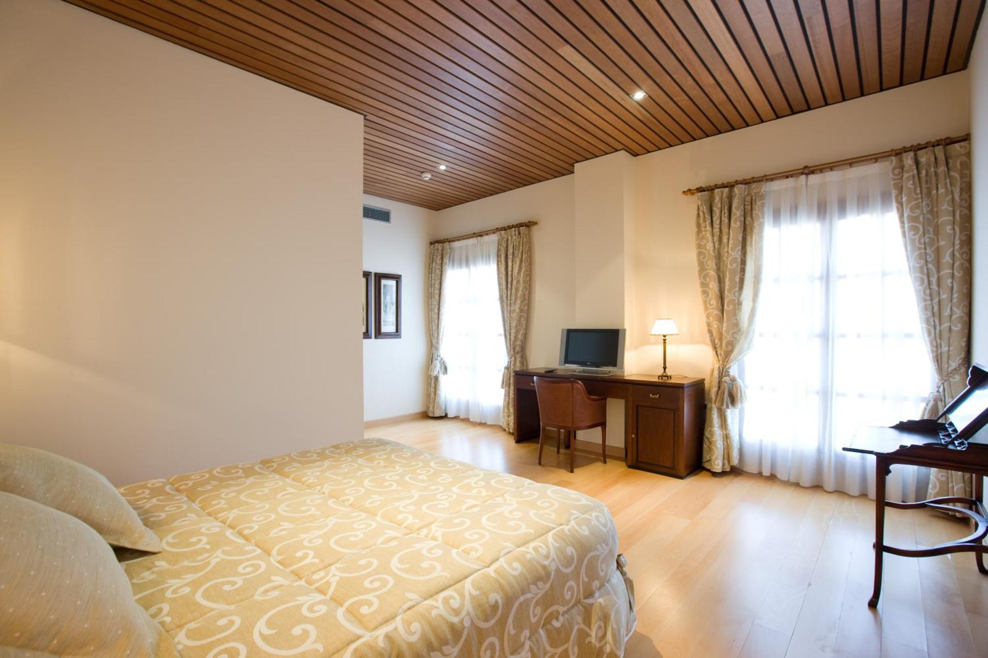 Bodegas Hacienda Albae Guest House Argamasilla De Alba Luaran gambar