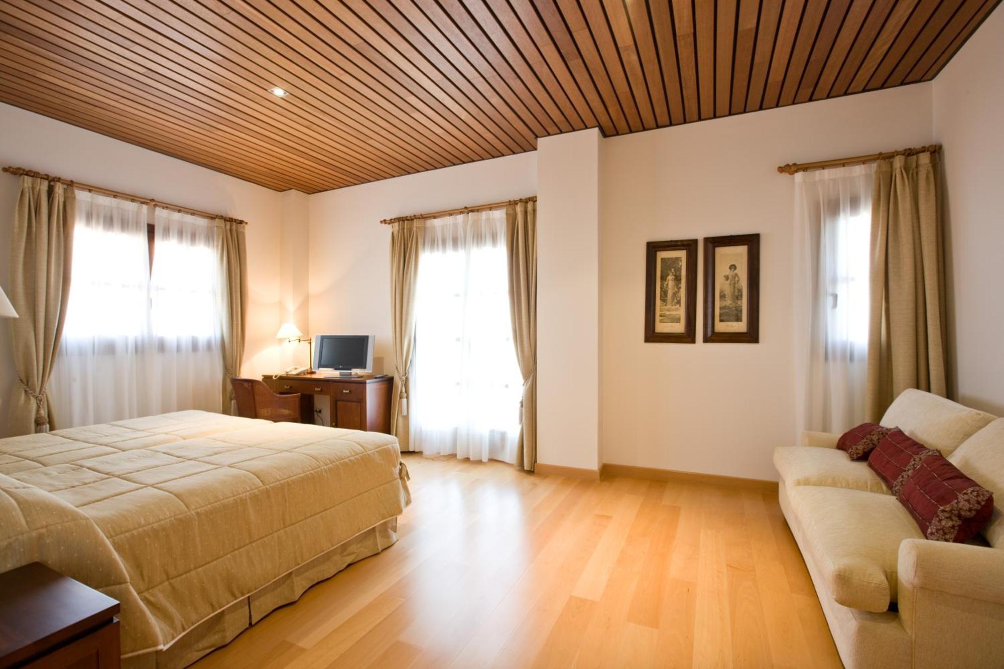 Bodegas Hacienda Albae Guest House Argamasilla De Alba Luaran gambar