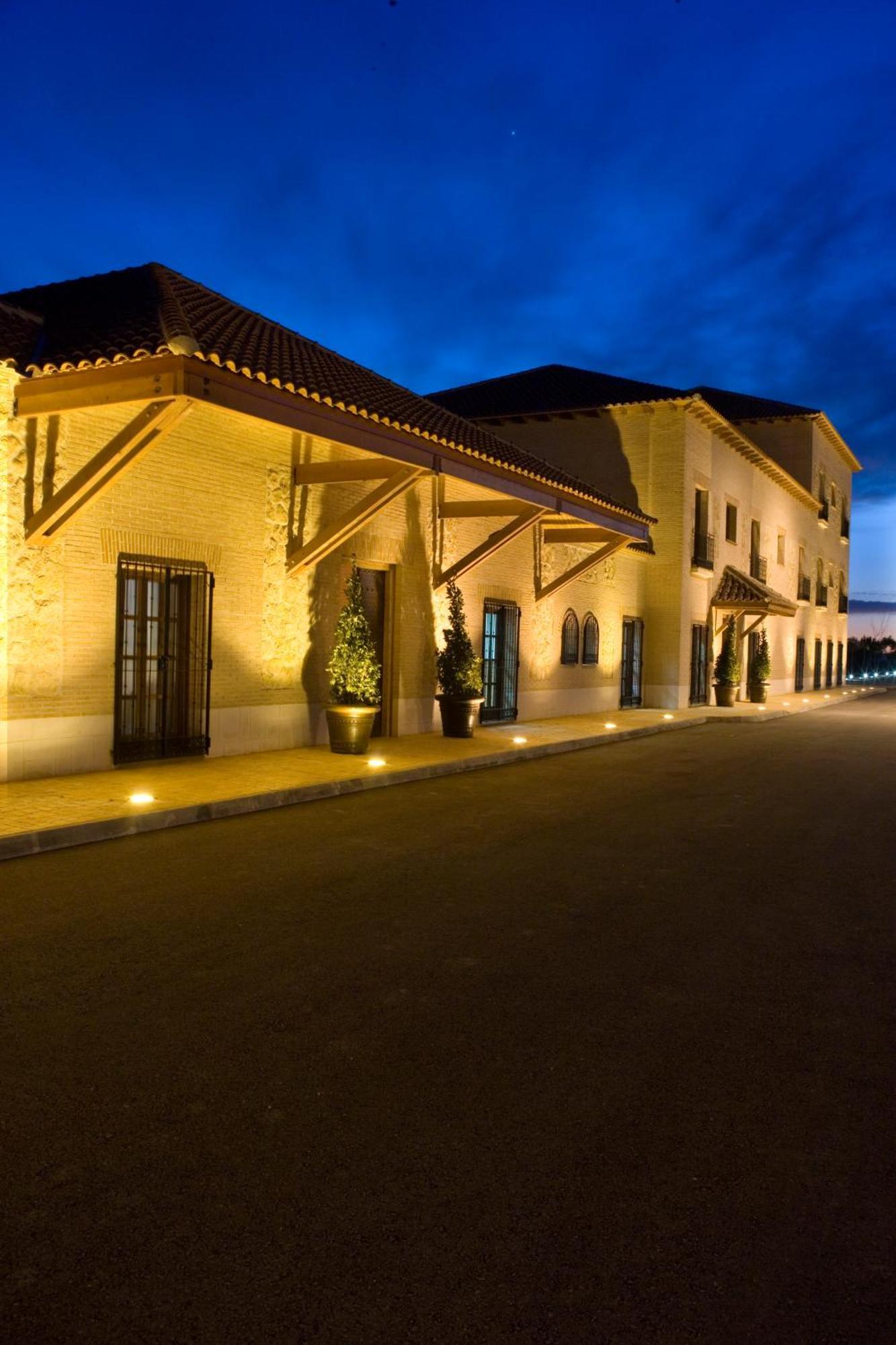 Bodegas Hacienda Albae Guest House Argamasilla De Alba Luaran gambar