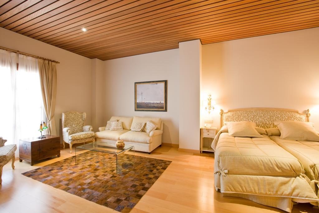 Bodegas Hacienda Albae Guest House Argamasilla De Alba Luaran gambar